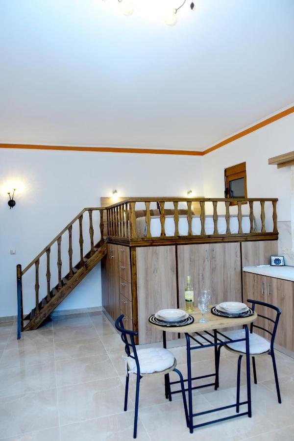 Venus Island Apartment